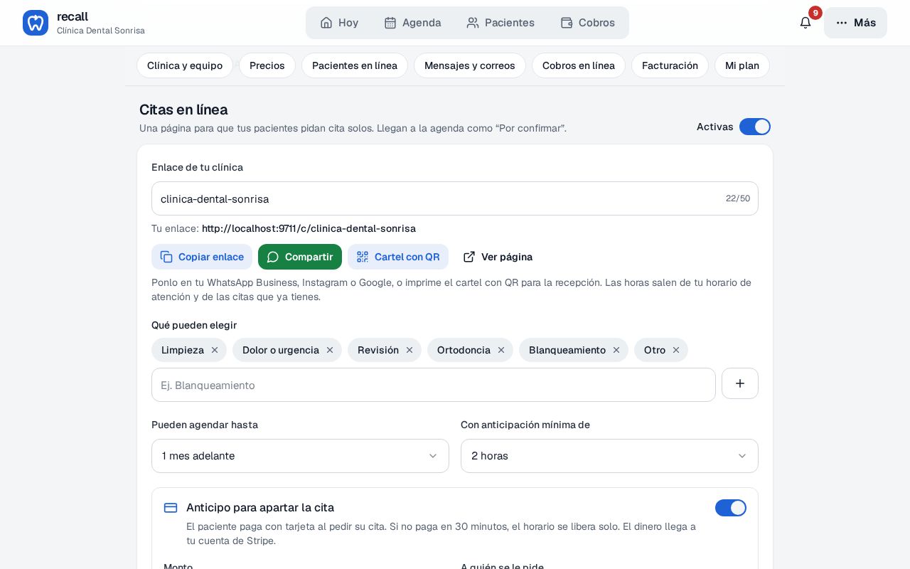 Sección Citas en línea de la Configuración de Recall con el interruptor en Activas, el enlace de la clínica, los botones Copiar enlace, Compartir, Cartel con QR y Ver página, los motivos que pueden elegir y la anticipación mínima