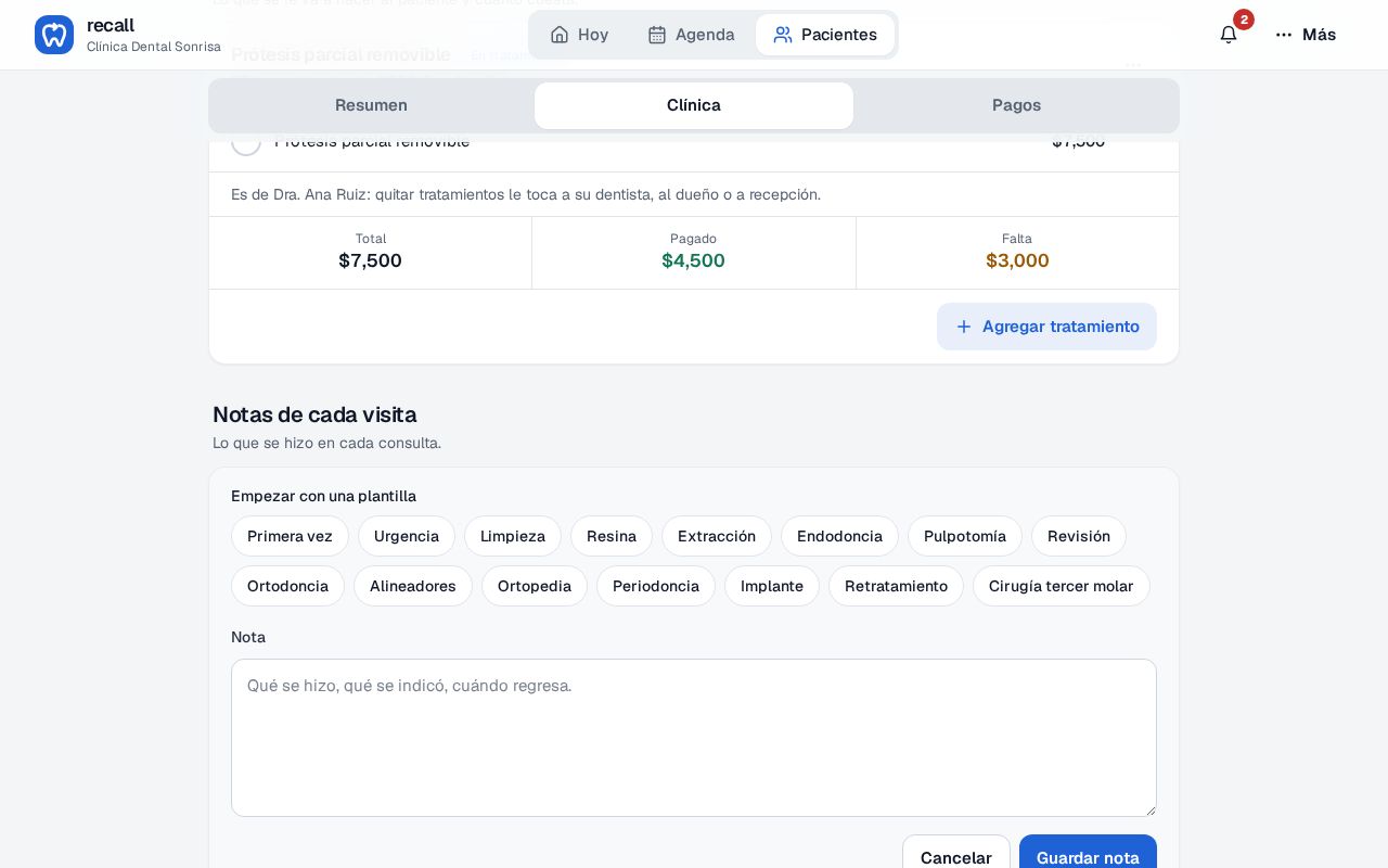 Formulario Nueva nota en Recall con las 15 plantillas por tipo de visita (Primera vez, Urgencia, Limpieza, Resina, Extracción, Endodoncia…) y el cuadro Nota