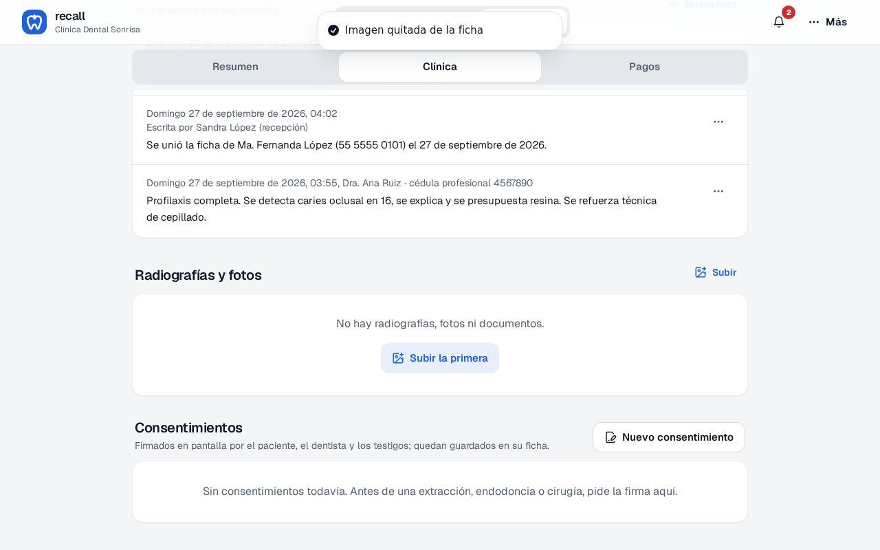 Aviso Imagen quitada de la ficha en Recall y el bloque Radiografías y fotos vacío con No hay radiografías, fotos ni documentos y el botón Subir la primera