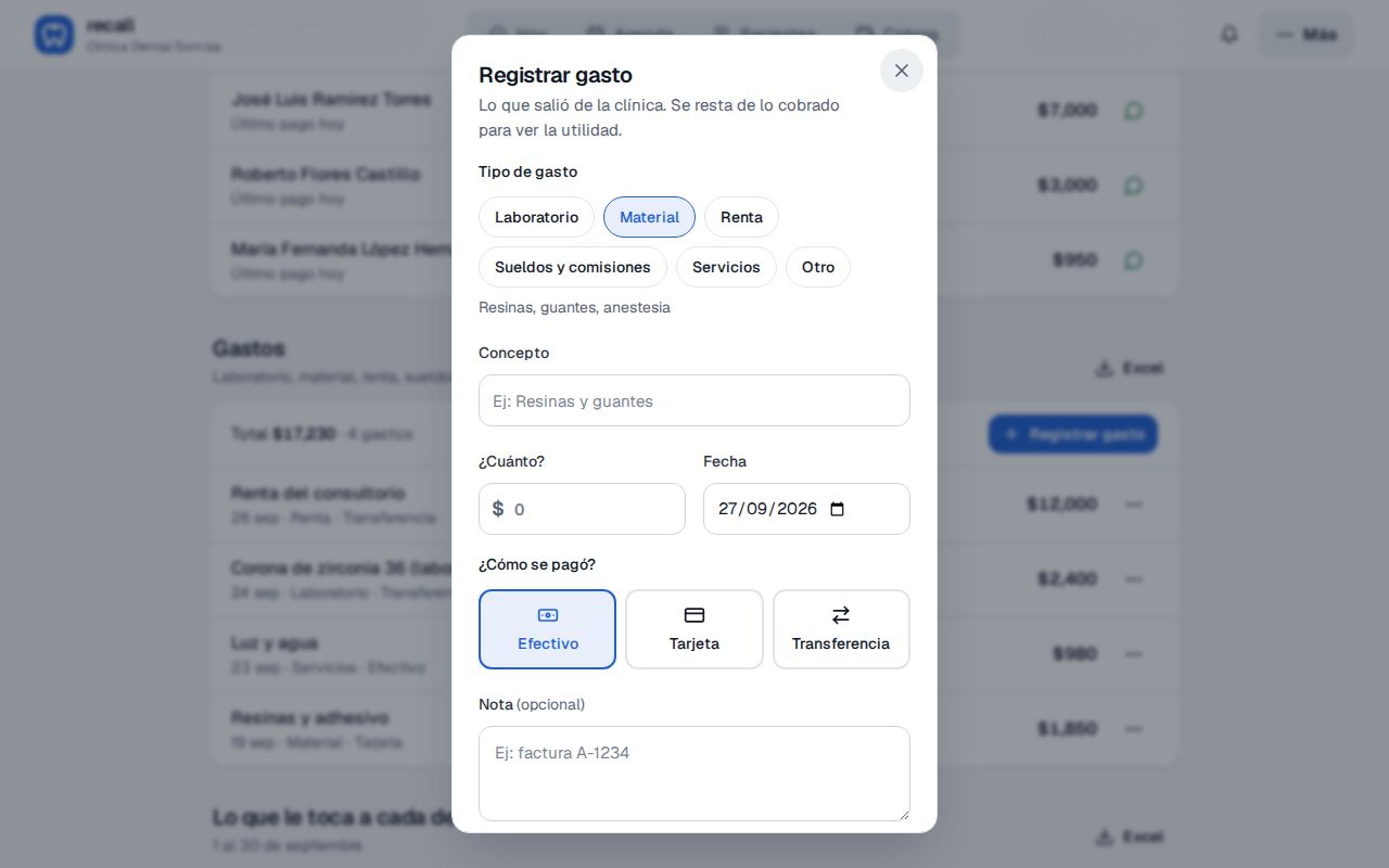 Diálogo Registrar gasto de Recall con tipo de gasto (Laboratorio, Material, Renta, Sueldos y comisiones, Servicios, Otro), concepto, cuánto, fecha, cómo se pagó (efectivo, tarjeta, transferencia) y nota