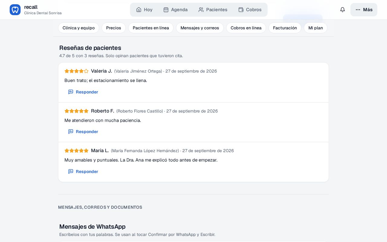 Sección Reseñas de pacientes en la Configuración de Recall: 4.7 de 5 con 3 reseñas, cada una con estrellas, nombre público, nombre real entre paréntesis, fecha, comentario y el botón Responder